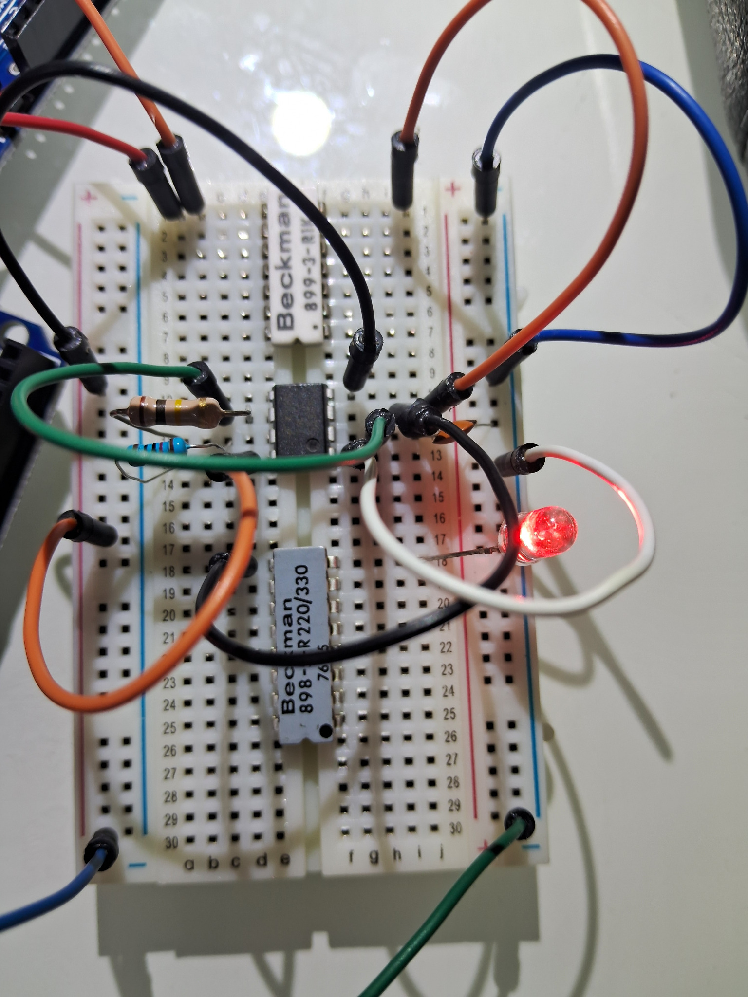 A8 physical clock LM555 breadboard close-up